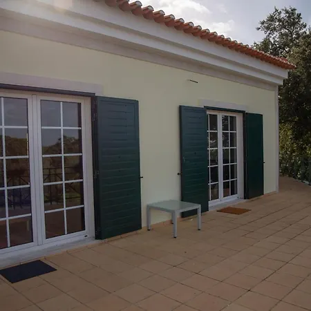 Oak Tree Guest house *
